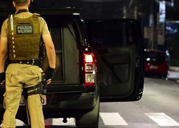 30 kişilik banka soygunu: Polisle çatıştılar, paraları saçtılar, insanları kalkan olarak kullandılar