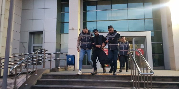 Ağabeyini daire anlaşmazlığı nedeniyle öldürmüş