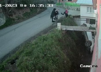 Beykoz’da ilginç kaza; boşluğa böyle düştü