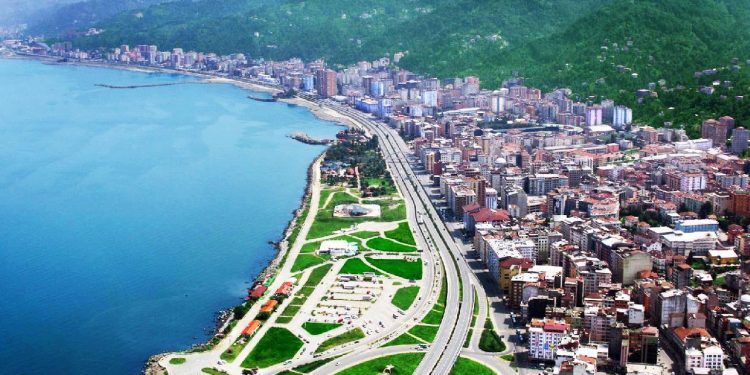 DEPREMDE EN ÖNEMLİ AYRINTI! Prof. Dr. Bülent Kaypak fotoğraflarla anlattı… Hangi zemine hangi bina türü yapılmalı?