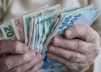 Emeklinin bayram ikramiyesine zam sinyali!