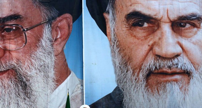 Eski Mossad şefi: Şah’ın ‘Humeyni’ye suikast düzenleyin’ teklifini, İsrail geri çevirdi