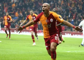 Feghouli Galatasaray’a transfer yasağı getirdi!
