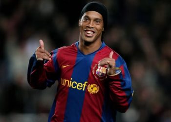 Futbol efsanesi Ronaldinho İstanbul’da
