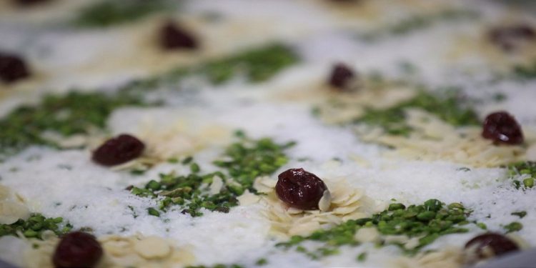 Güllaç tarifi; Güllaç nasıl yapılır? Güllaç yapmak için püf noktalar: En kolay güllaç tarifleri