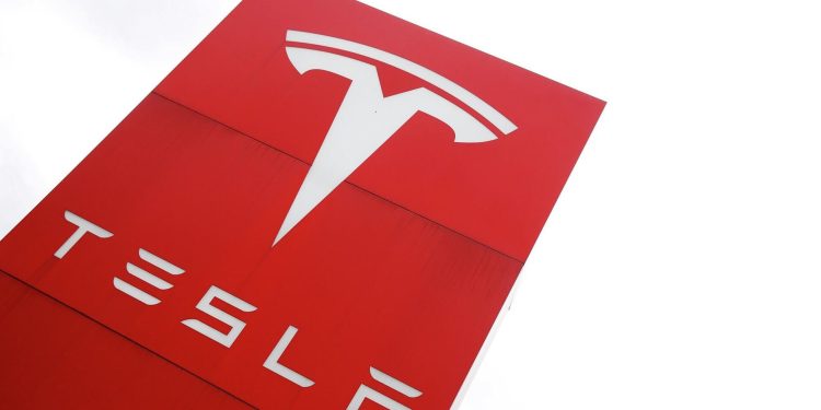 Güney Kore’den ‘abartılı’ reklam yapan Tesla’ya 2.2 milyon dolar ceza