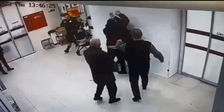 Hastanede ‘kırmızı alan’ saldırısı