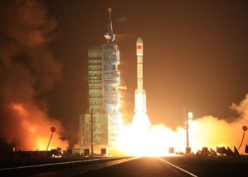 İran’ın uzaya fırlattığı uydu yörüngeye yerleşemedi