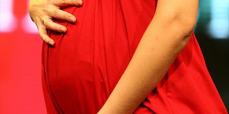 İtalya’da hükümetten ‘taşıyıcı anneliği’ evrensel suç sayan yasa tasarısı önerisi