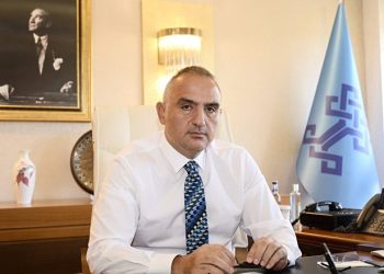 Kültür ve Turizm Bakanı Ersoy: Çeşme’yi Cannes gibi yapacağız