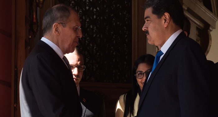 Lavrov: Venezüella’da yönetimin devrilmesi çabaları kabul edilemez, savunma alanında işbirliğimizi geliştireceğiz