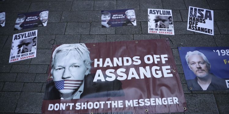Meksika lideri, ABD’nin insan hakları raporunu sorguladı: Assange’ı neden serbest bırakmıyorsunuz?