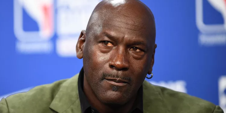 Michael Jordan’ın ayakkabıları açık artırmaya çıkıyor
