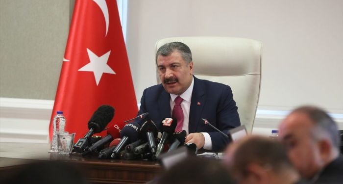 Sağlık Bakanı Koca: Koronavirüs tespiti için üretilen yerli kit 90-120 dakika içinde sonuç veriyor