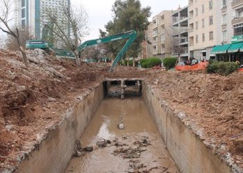 Selde kaybolan TIR şoförü hala bulunamadı