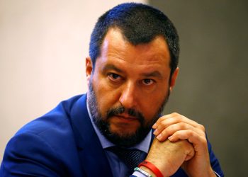 Sığınmacıları kurtaran gemiyi limanda bekleten Salvini’nin ‘görevi kötüye kullanmak’tan yargılanmasına yeşil ışık