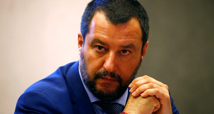 Sığınmacıları kurtaran gemiyi limanda bekleten Salvini’nin ‘görevi kötüye kullanmak’tan yargılanmasına yeşil ışık