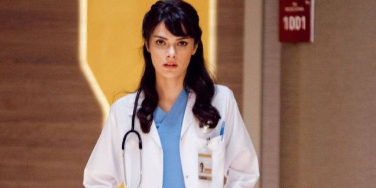 Sinem Ünsal çantasını hazırladı: ‘Evsiz kalma durumunda…’