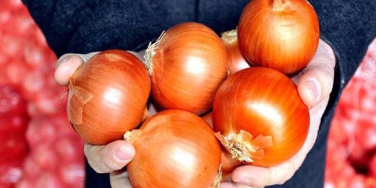 Soğanı hiç böyle tükettiniz mi?Soğan kürünün faydaları saymakla bitmiyor adeta doğal reçete…