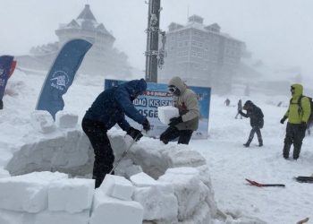 Uludağ’da ‘kış şenliği’ coşkusu