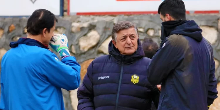 Yılmaz Vural’dan flaş karar: Terk ediyor! Deprem felaketinde futbolcusunu kaybetmişti