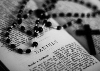 ABD’de Hristiyanları Çin’de İncil dağıtacağı vaadiyle 33 milyon dolar dolandıran kişi aranıyor