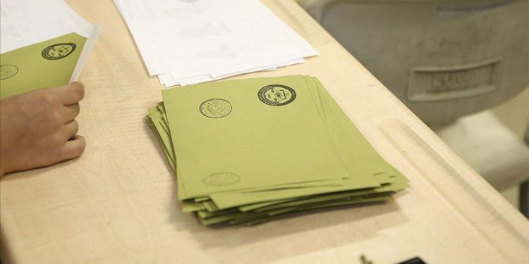 Abdulkadir Selvi ‘yerel seçim’ kulisini canlı yayında paylaştı: ‘İYİ Parti 3, HDP 2 ilçe istiyor’