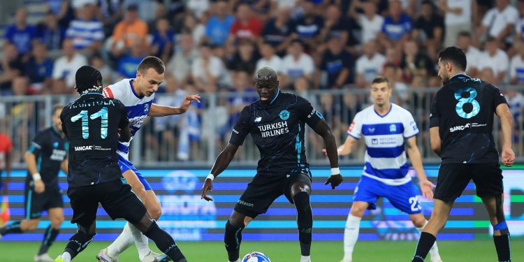Adana Demirspor, UEFA Avrupa Konferans Ligi’nde adını play-off turuna yazdırmayı başardı