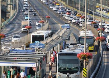 Bakan Göktaş’tan açıklama geldi: 65 yaş üzeri ücretsiz toplu taşıma bitecek mi?