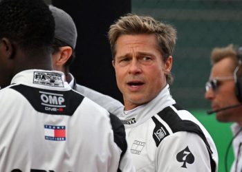 Brad Pitt’ten Hollywood grevine destek: Formula 1 filminin çekimlerini durdurdu