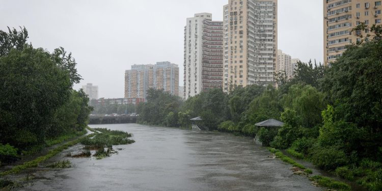 Doksuri Tayfunu Pekin’i vurdu: 2 ölü