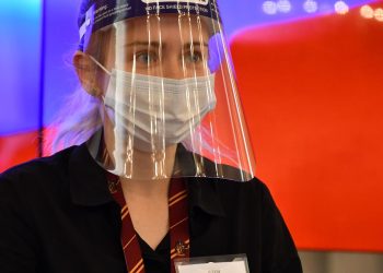 İngiltere’de Kovid-19’un yeni varyantı Eris yayılıyor