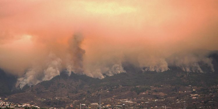 Kanarya Adaları’nda 5 köy tahliye edildi: ‘Tablo çok pozitif görünmüyor’