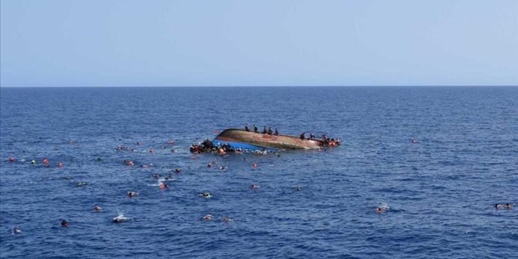 Manş Denizi’nde göçmen botu battı: 6 kişi öldü