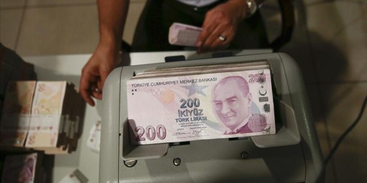 Milyonları ilgilendiriyor: Memur ve memur emeklileri için 2. zam teklifi belli oldu