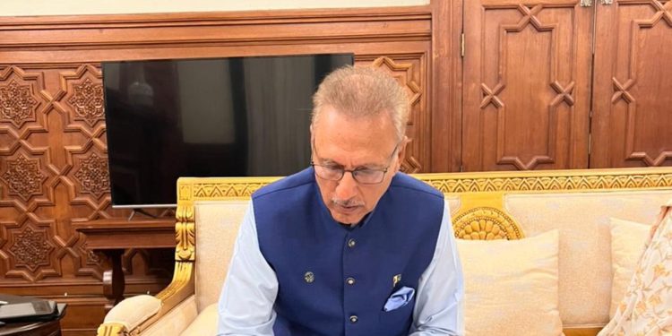 Pakistan’da genel seçimler öncesi parlamento feshedildi