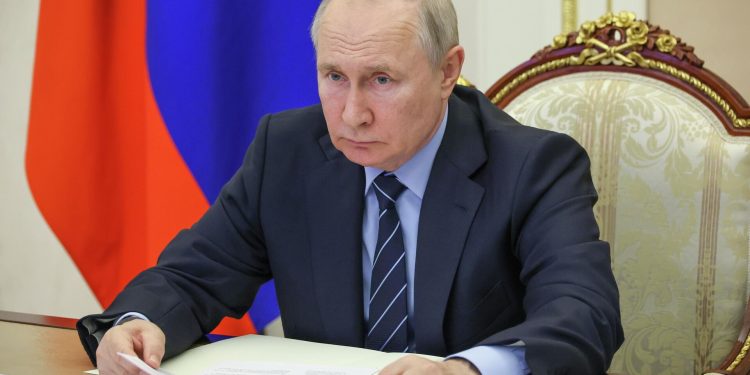 Putin: Mahaçkale’deki patlama hepimizi üzdü