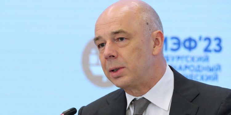 Rusya Maliye Bakanı Siluanov: BRICS, ödemeler için dolara alternatif para birimi oluşturmak istiyor