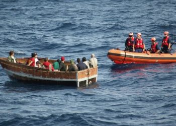Sicilya açıklarında göçmen teknesi battı: Bir kişinin cansız bedenine ulaşıldı