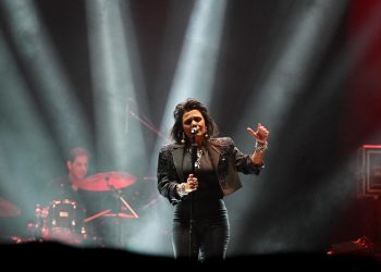 Yasmin Levy, konserine sela arası verdi