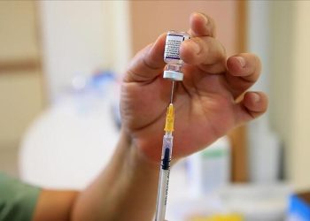 DSÖ: Mevcut Kovid-19 aşıları güvenli ve etkili olmayı sürdürüyor