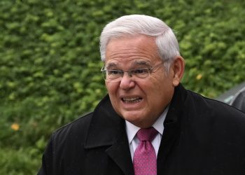 ABD’li Senatör Menendez, yeni iddianamede ‘yabancı bir hükümet için çalışmakla’ suçlandı