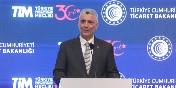 Bakan Bolat: Otomotiv sektöründeki çalkantılı süreci büyük ölçüde sona erdirdik