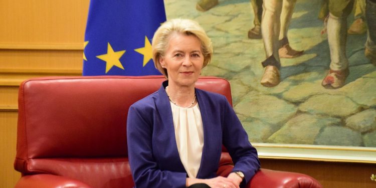 Fransız siyasetçiden Von der Leyen’e İsrail tepkisi: ‘Militan gibi konuşuyor’