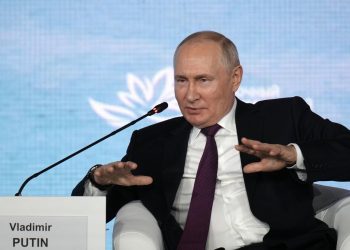Putin: Rusya, BRICS ülkelerinin kalkınma umutlarına yardımcı olacak