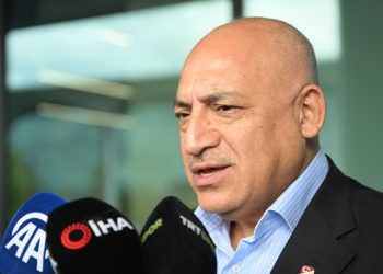 TFF Başkanı Büyükekşi’den Beşiktaş açıklaması: ‘Kimseye ulufe dağıtmıyoruz’