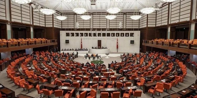 Emekliye 5 bin TL ikramiye Meclis’e geliyor: Ne zaman hesaplara yatacak?
