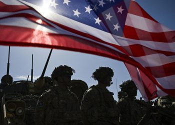 Eski Pentagon danışmanı: NATO mevcut krizden sağ çıkamayacak