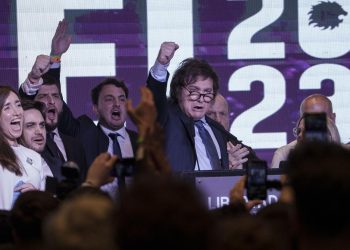 Merkez bankasını kapatacağım diyen lidere yeterli oy çıkmadı: Arjantin’de seçimler ikinci tura kaldı