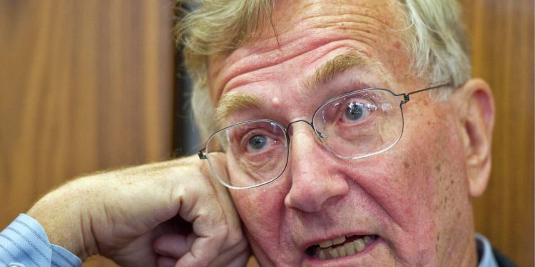 ABD’li Gazeteci Hersh: Hamas, İsrail’e düzenlenen saldırıda yalnız değildi